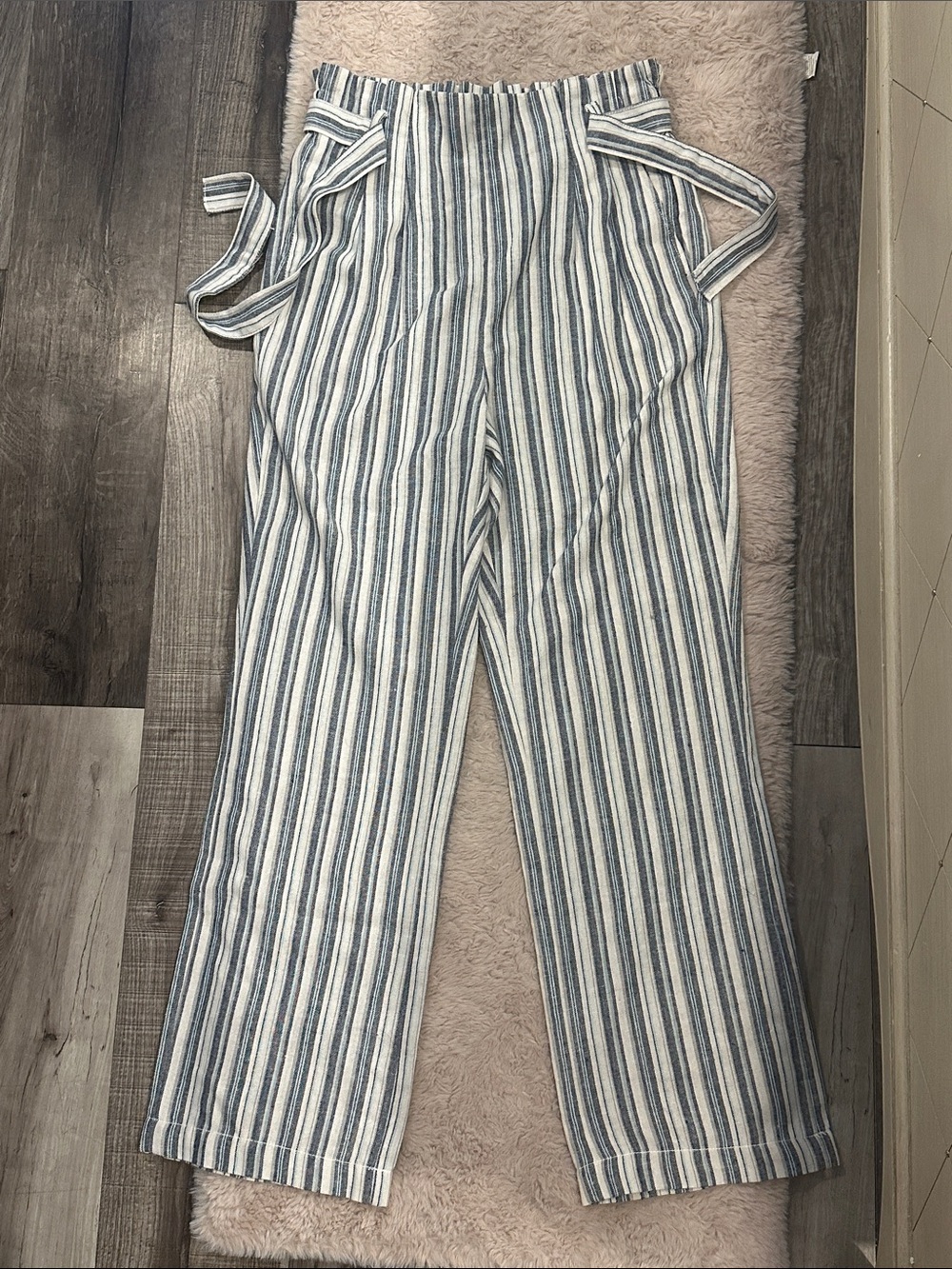 Ciso Blue and White Striped Wide-Leg Pants with Waist Tie - Picture 1 of 2